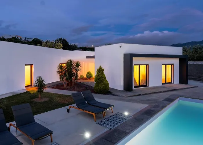 Eco Surflodge Azores Gerendaház *