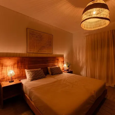 Eco Surflodge Azores Деревянный коттедж